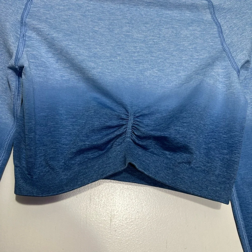 NWT Gymshark Adapt Ombre Seamless Set - Powder Blue Marl/Luna Blue - Size S - Picture 10 of 16
